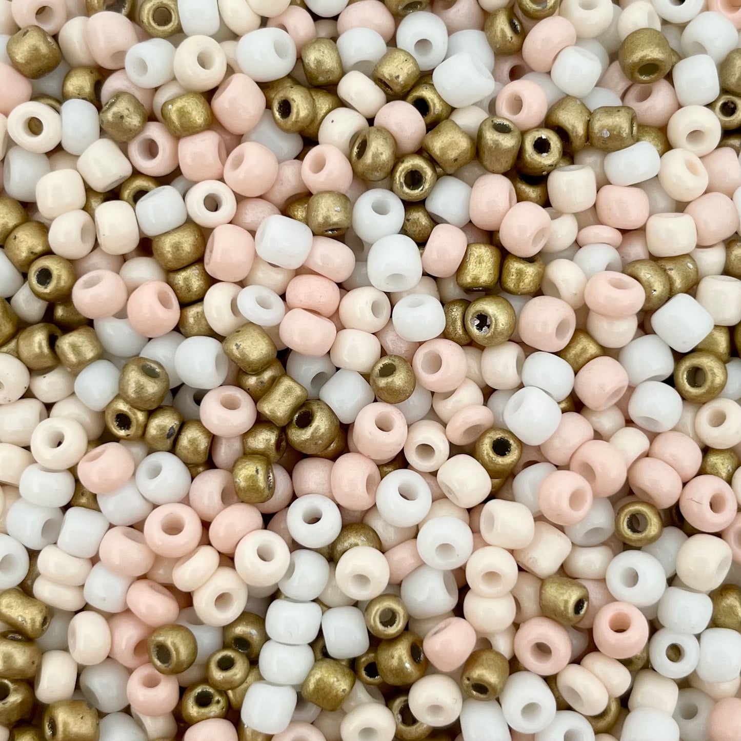 7gram Rocailles kralenmix goud beige wit - 3mm