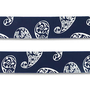 Donker blauw-witte 40mm bandana strip met paisley patroon, perfect voor trendy DIY bandana kettingen, gemaakt van katoen.