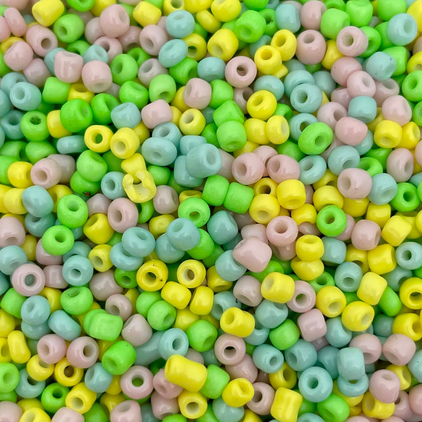 7gram Rocailles kralenmix geel groen roze - 3mm