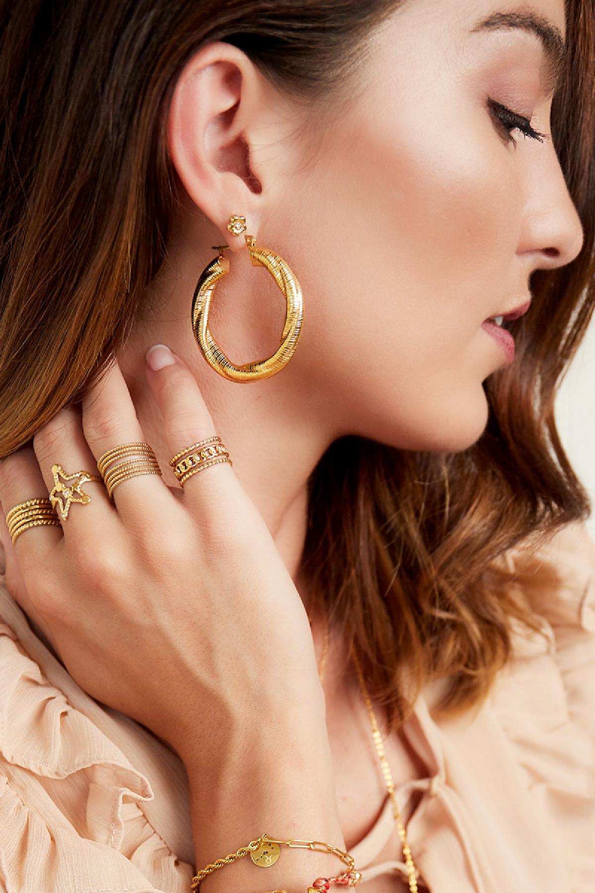 Oorbellen groot met chunky twist - goud RVS
