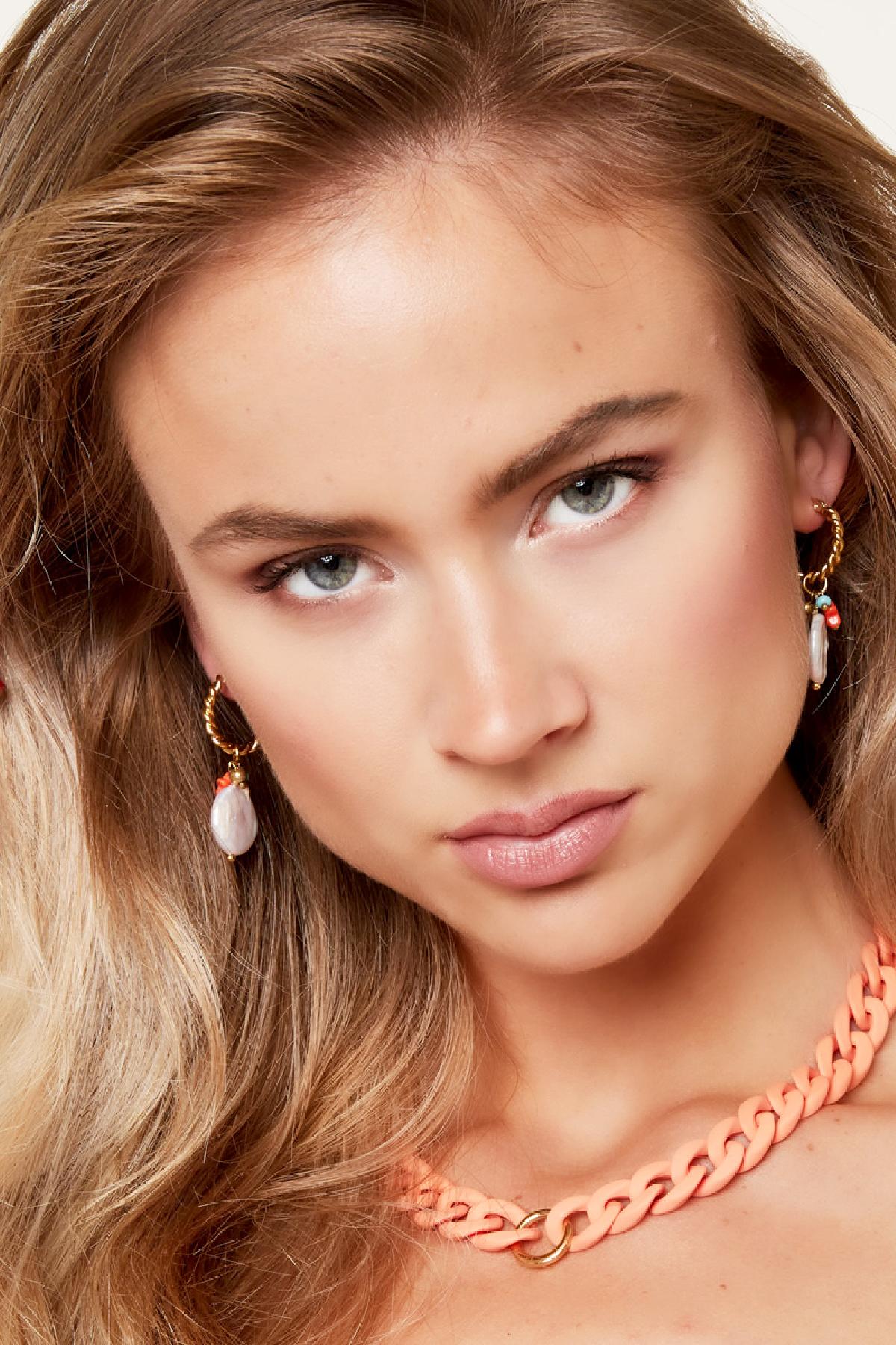 Oorbellen met bungelende parel - goud RVS