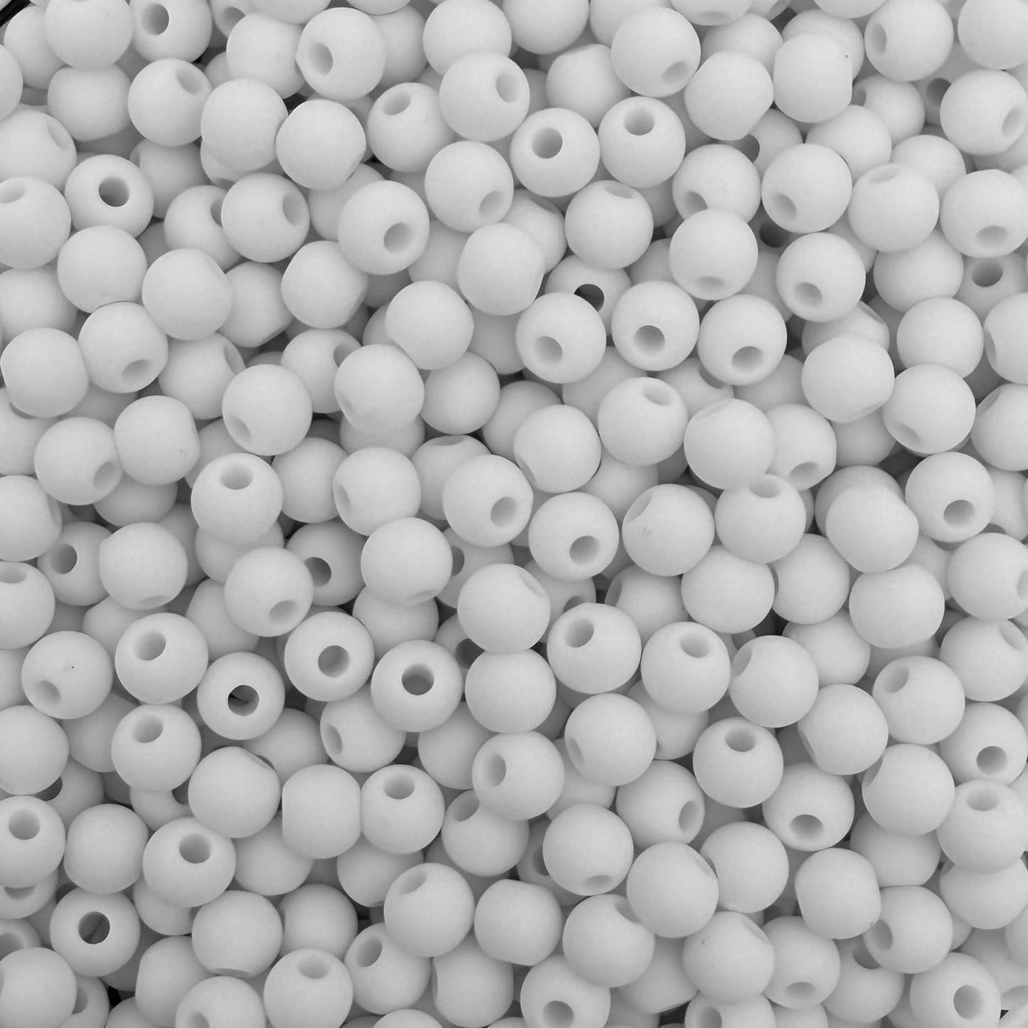 100 stuks acryl kralen mat wit - 4mm