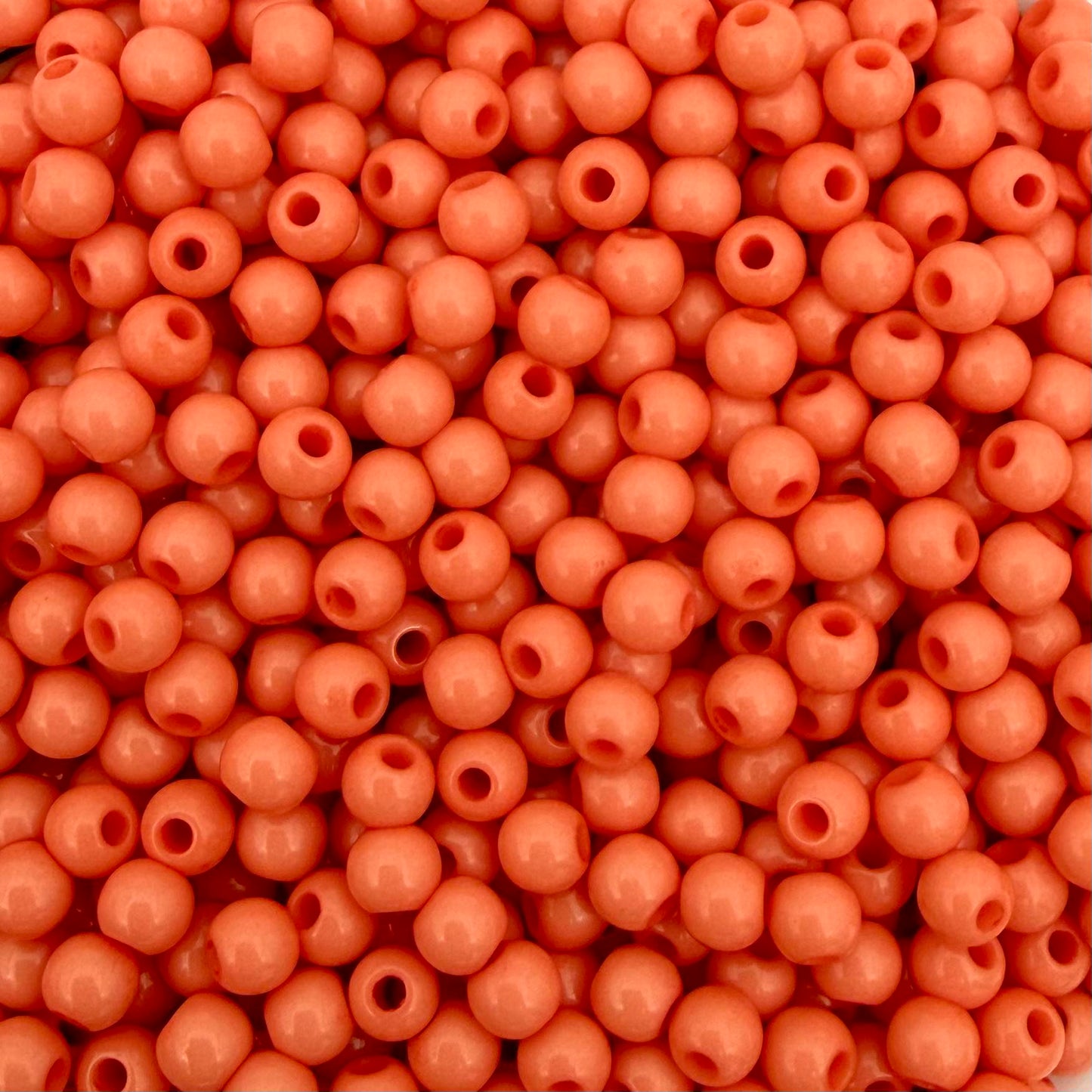 100 stuks acryl kralen shiny oranje - 4mm