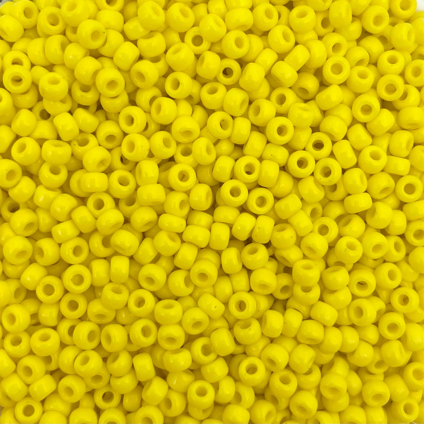 5gram Miyuki rocailles 8/0 (3mm) Opaque yellow - 404
