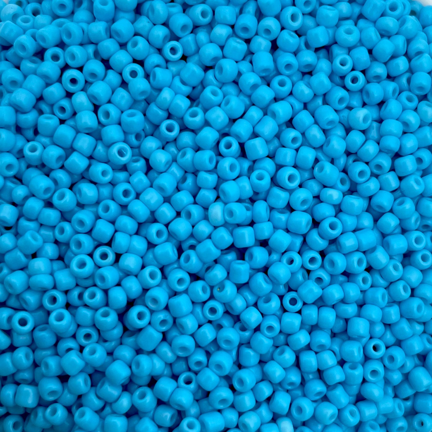 7gram Rocailles kralen blauw - 2mm