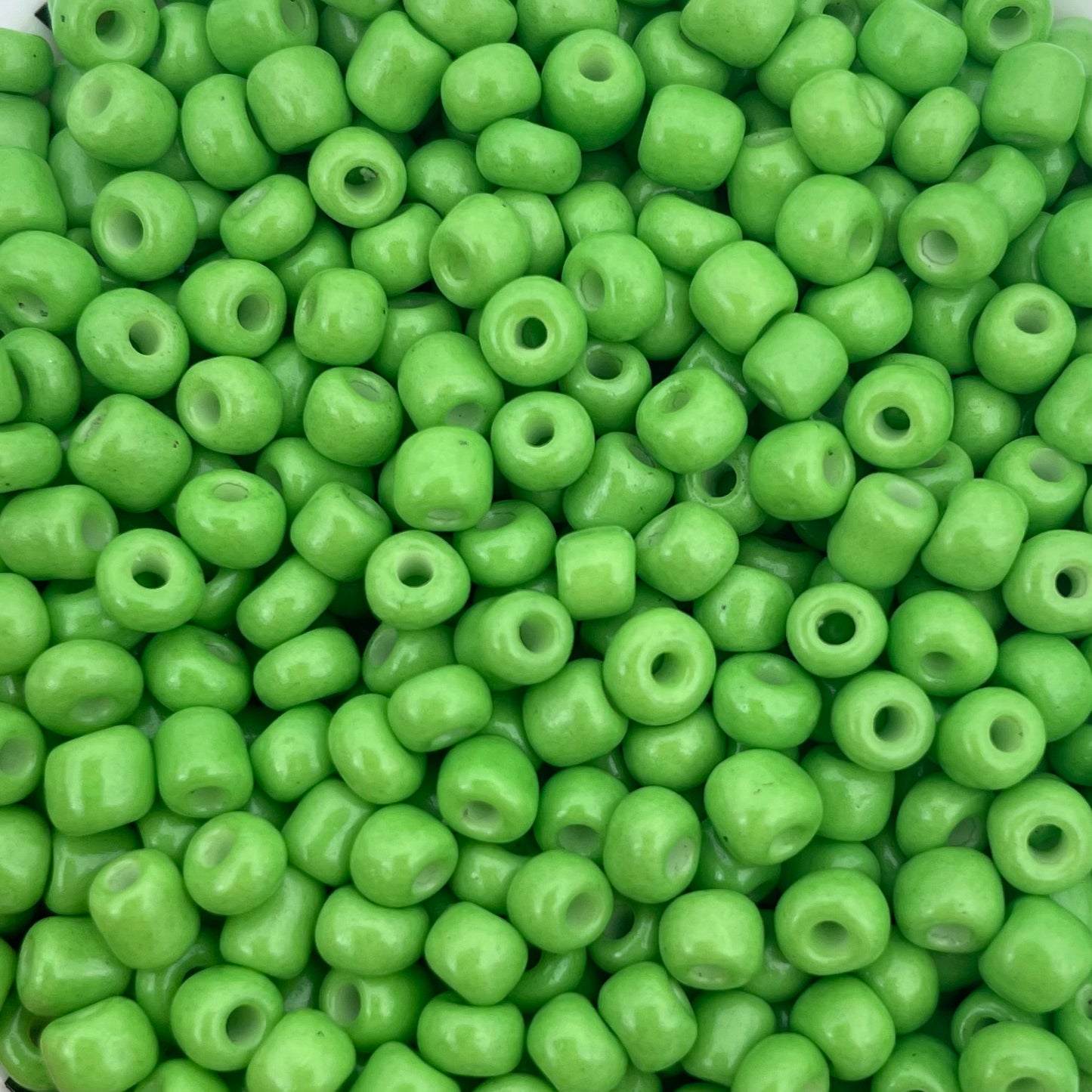 7gram Rocailles kralen grasgroen - 4mm