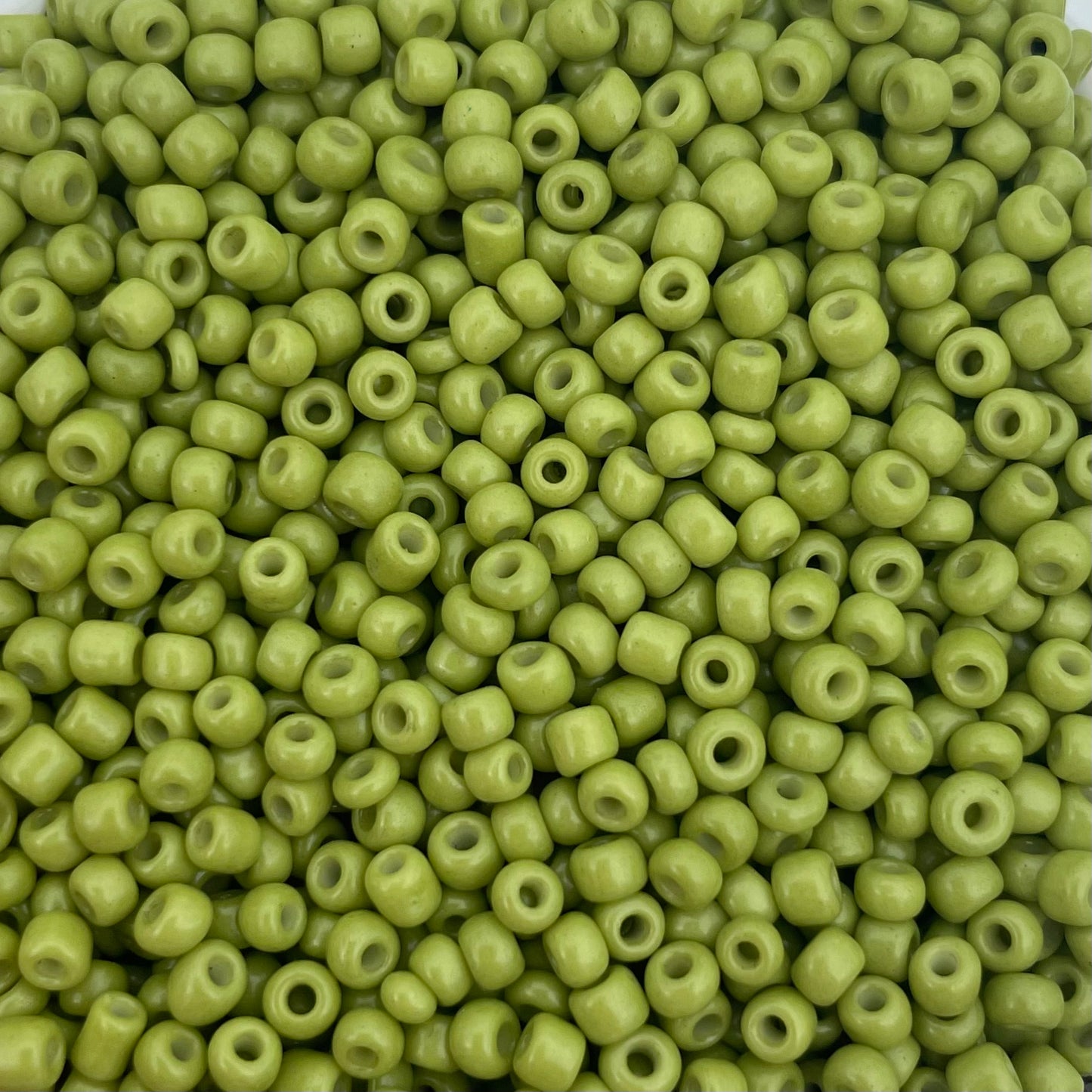 7gram Rocailles kralen legergroen - 3mm