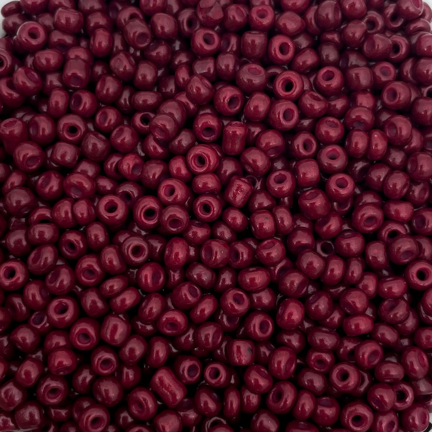 7gram Rocailles kralen wijnrood - 3mm