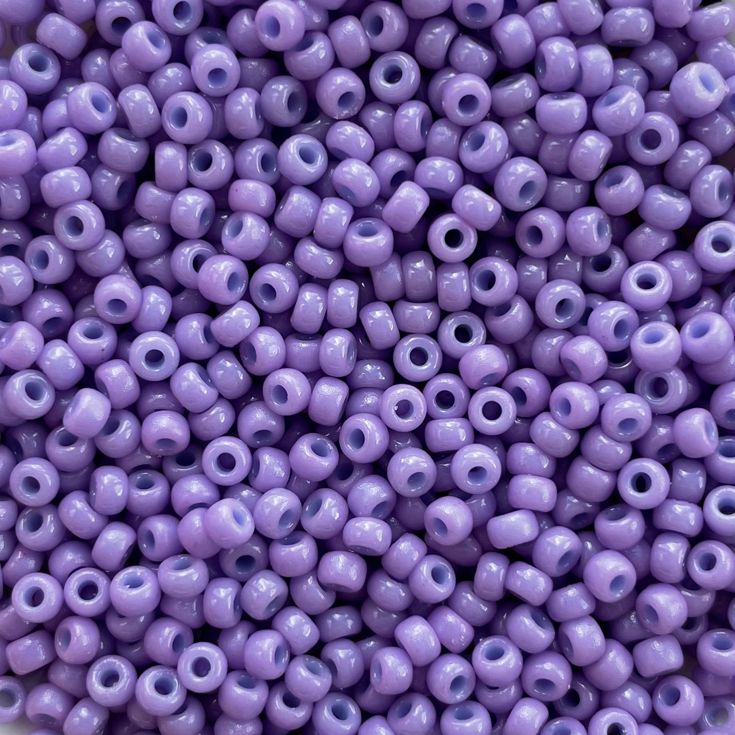 5gram Miyuki Rocailles 8/0 (3mm) Duracoat opaque crocus purple - 8-4486