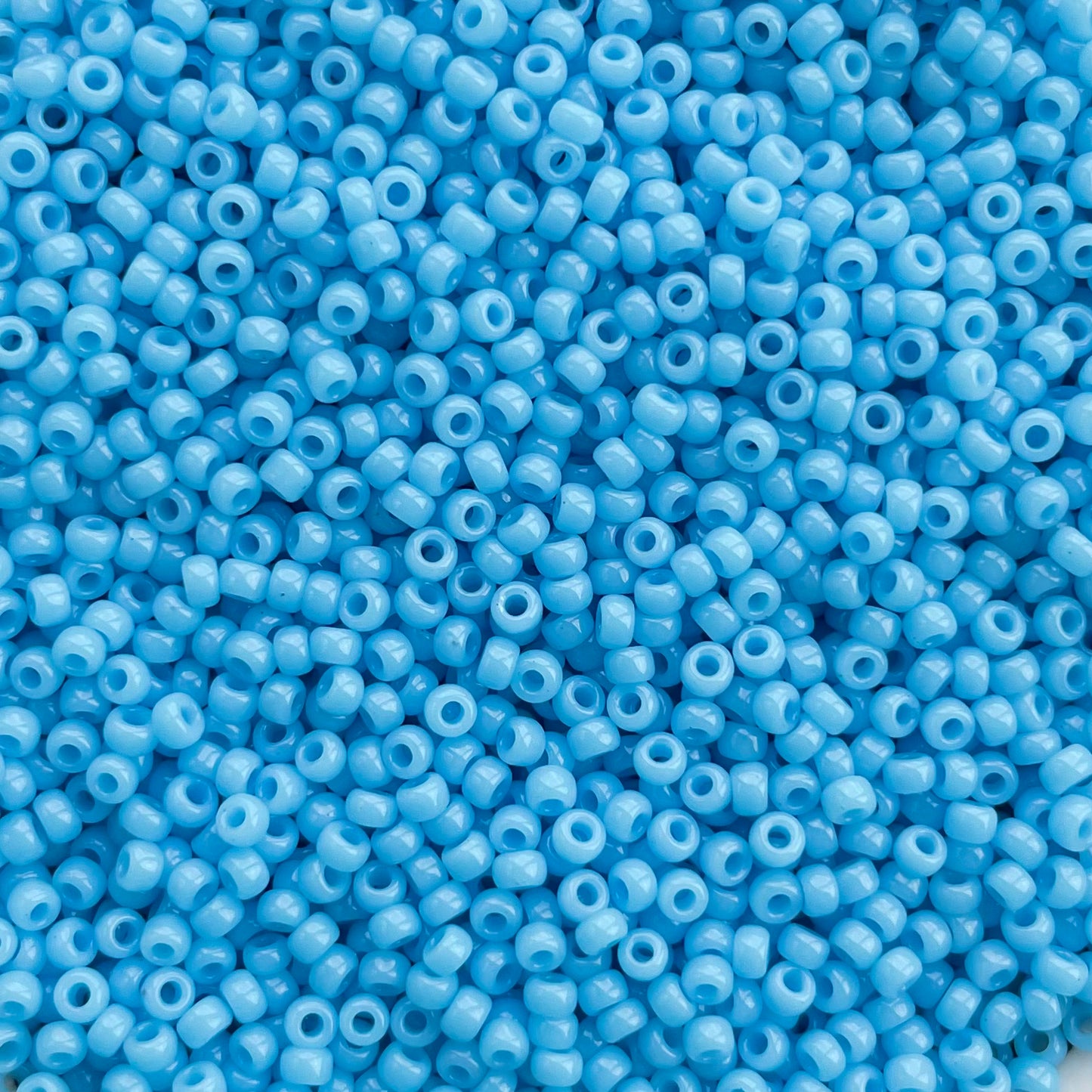 5gram Miyuki Rocailles 11/0 (2mm) Opaque turquoise blue - 11-413