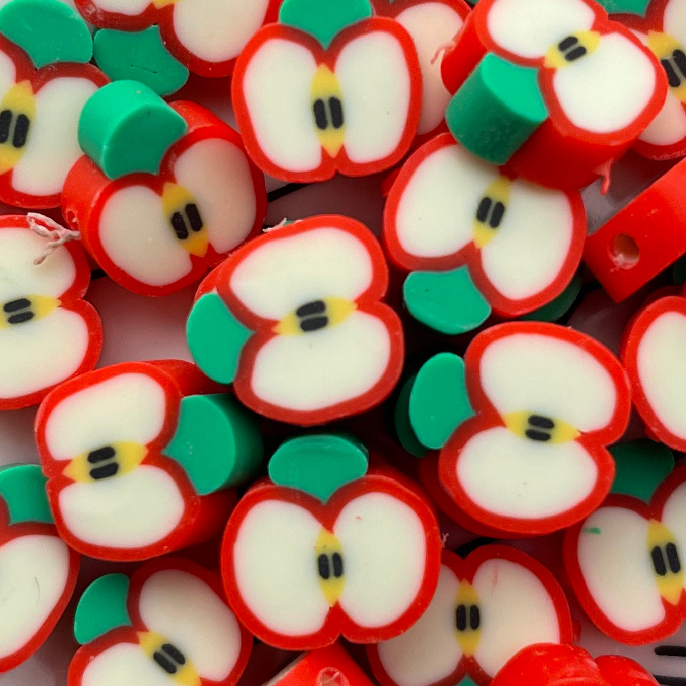 (per stuk) Polymeer fruit kraal Appel - 10mm