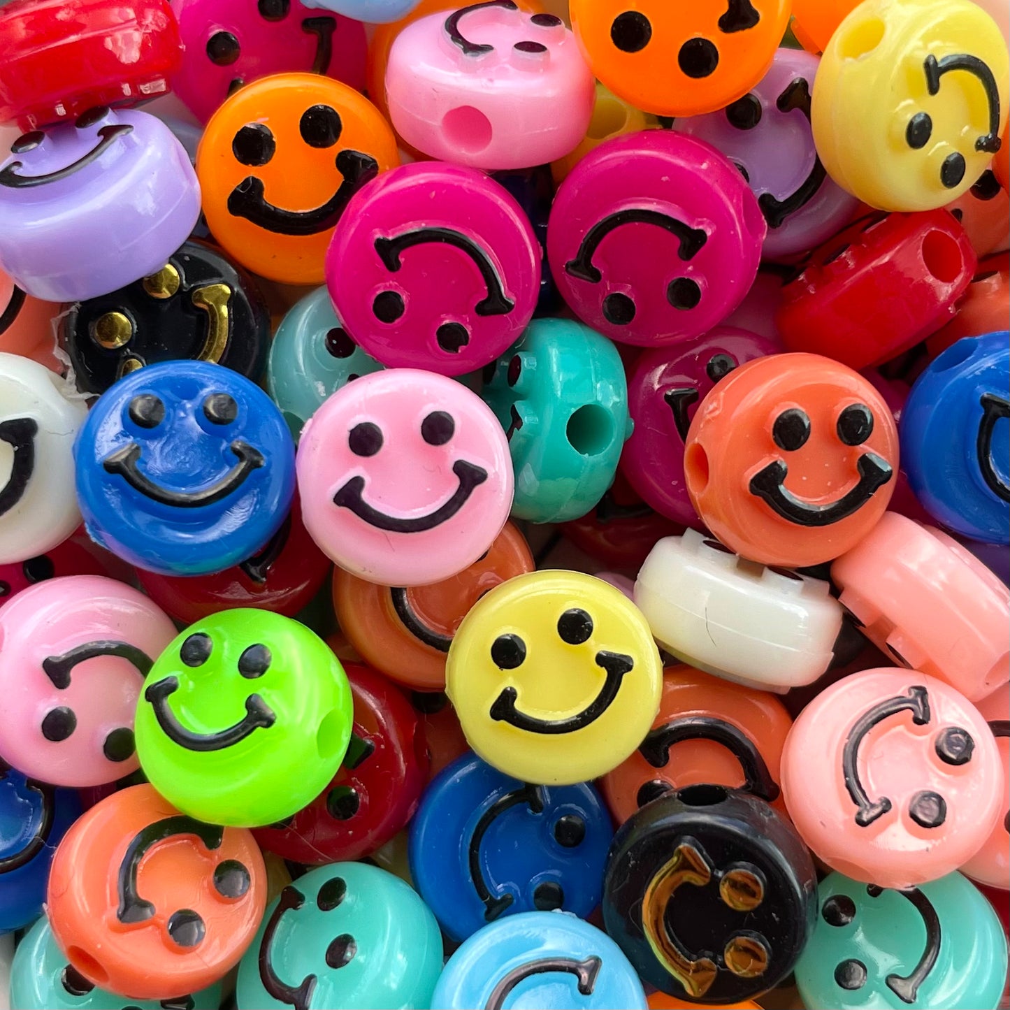 5 stuks Smiley kralen verschillend - 10mm