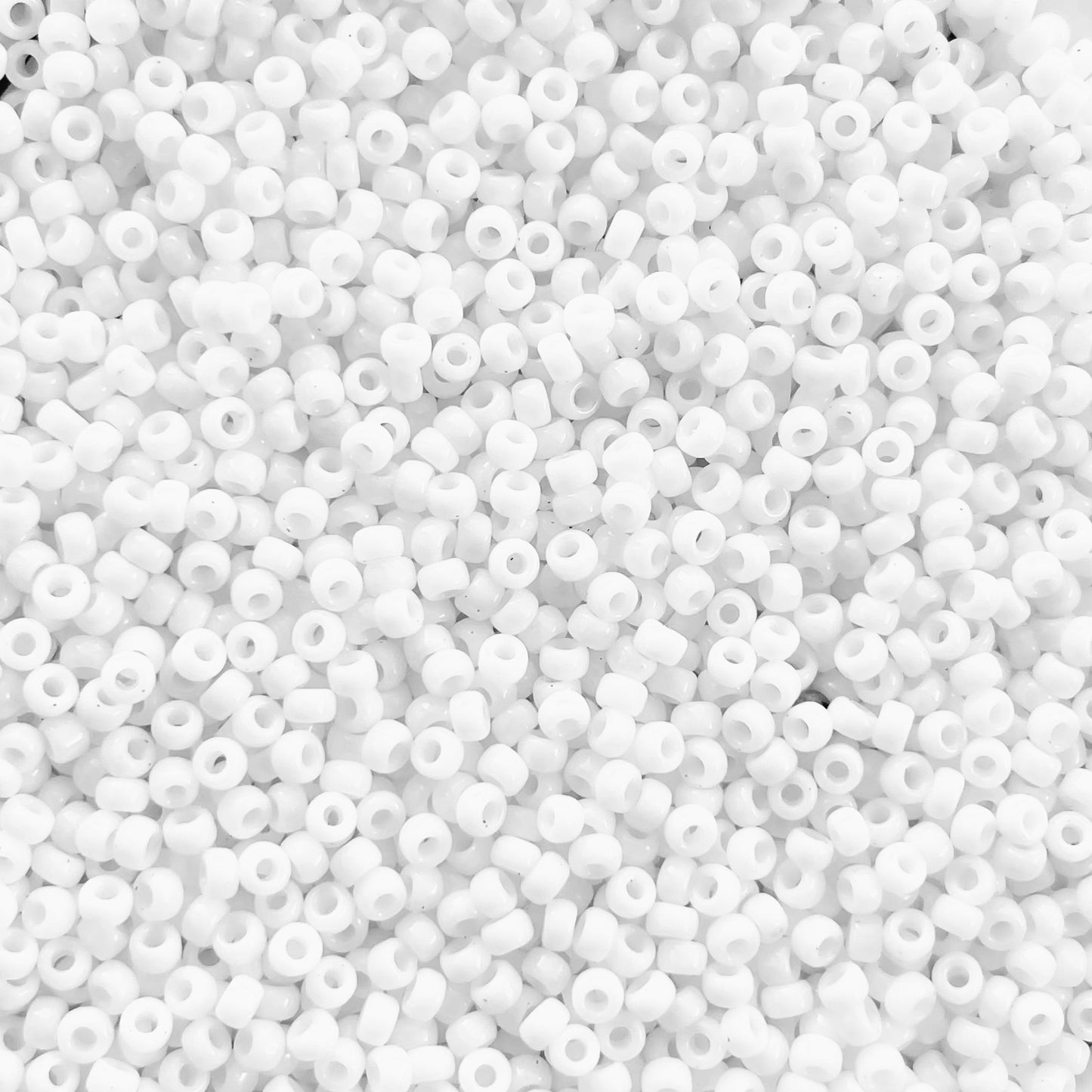 5gram Miyuki Rocailles 11/0 (2mm) Opaque white - 11-402