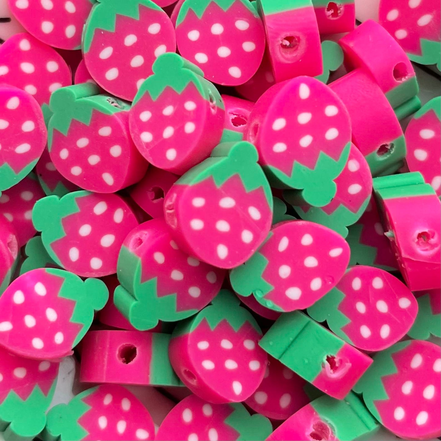 (per stuk) Polymeer fruit kraal Roze Aardbei - 10mm