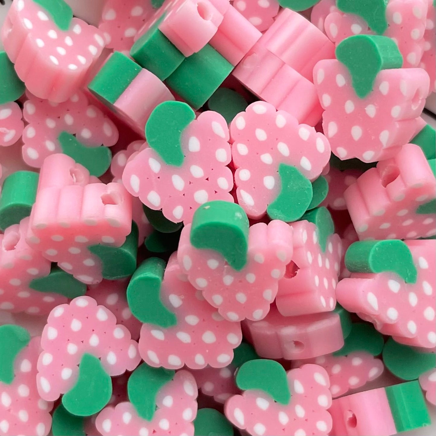 (per stuk) Polymeer fruit kraal Roze Druiven - 10mm