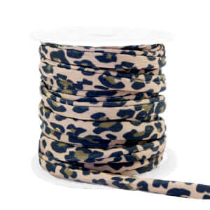 Elastisch Ibiza lint in bruin met zwarte tijgerprint, perfect voor doe-het-zelf sieraden en trendy armbanden, 5mm polyester spoel.