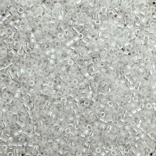 3gram Miyuki delica 11/0 Ceylon white pearl - 201