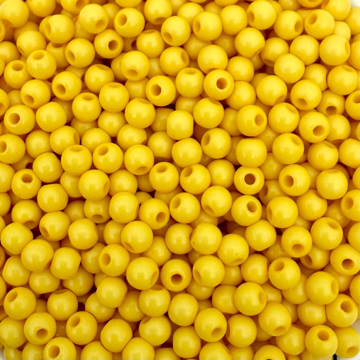 100 stuks acryl kralen shiny geel - 4mm
