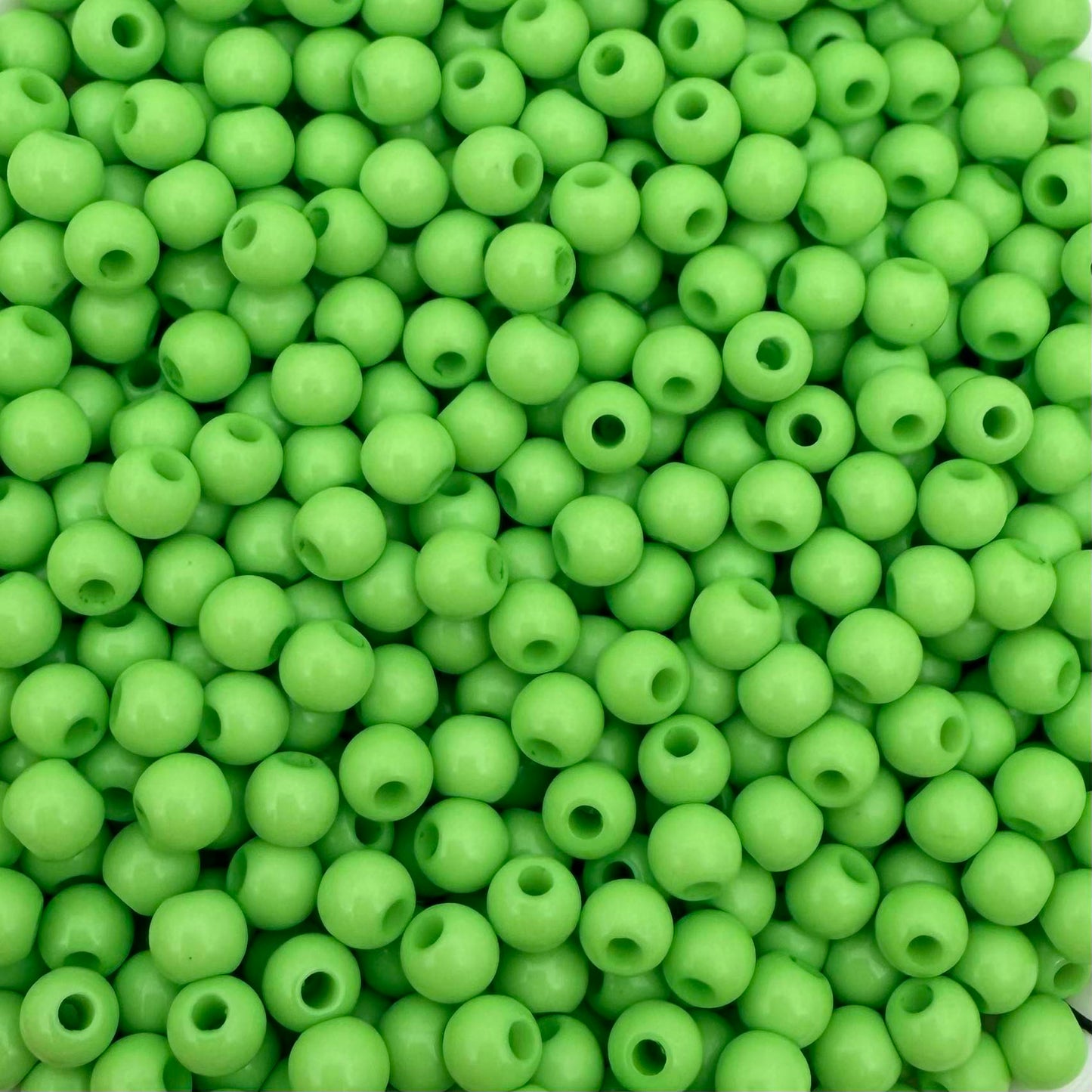 100 stuks acryl kralen shiny groen - 4mm