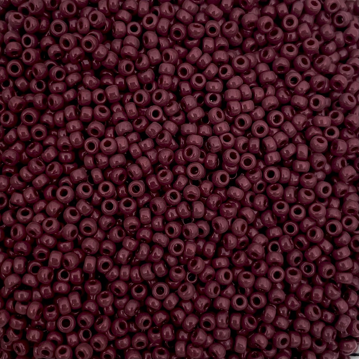 5gram Miyuki rocailles 11/0 (2mm) Opaque red brown - 419