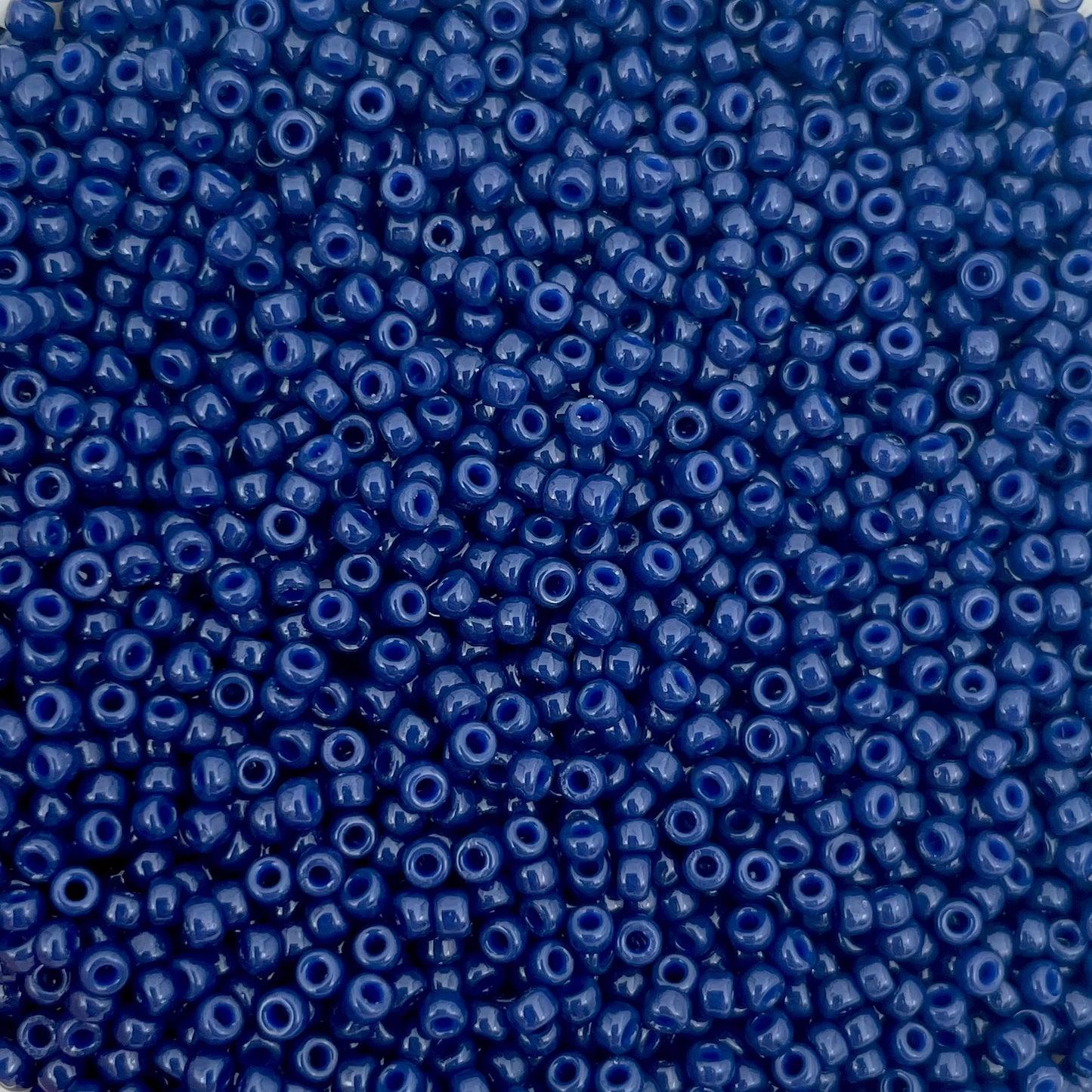 5gram Miyuki rocailles 11/0 (2mm) Duracoat opaque dyed navy blue - 4493