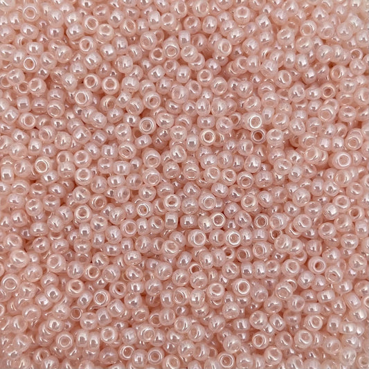 5gram Miyuki rocailles 11/0 (2mm) Ceylon soft salmon - 519