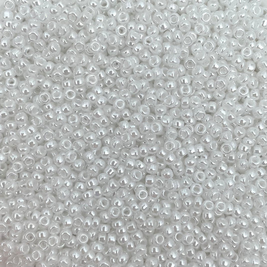 5gram Miyuki rocailles 11/0 (2mm) Ceylon white pearl - 528