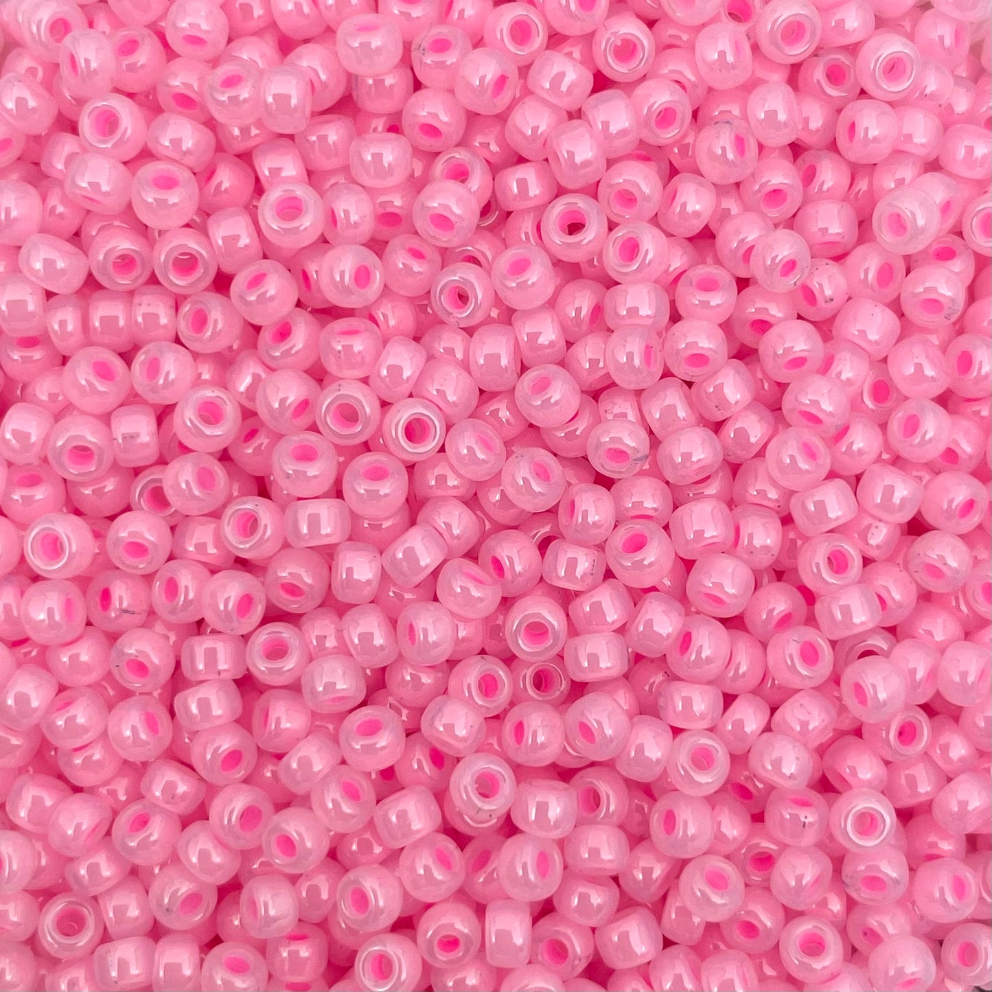 5gram Miyuki rocailles 8/0 (3mm) Ceylon soft baby pink - 518