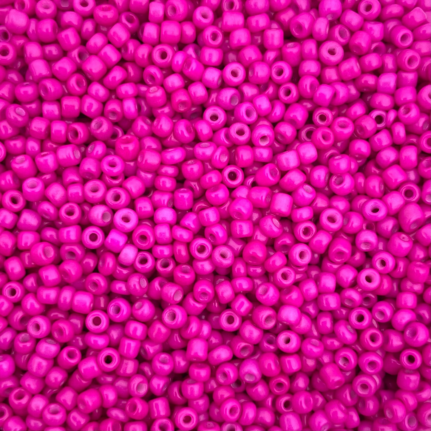 7gram Rocailles kralen fuchsia roze - 2mm